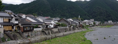 城下町・勝山・日野川